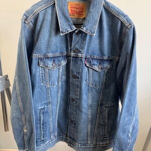 Levis Trucker Jacket
